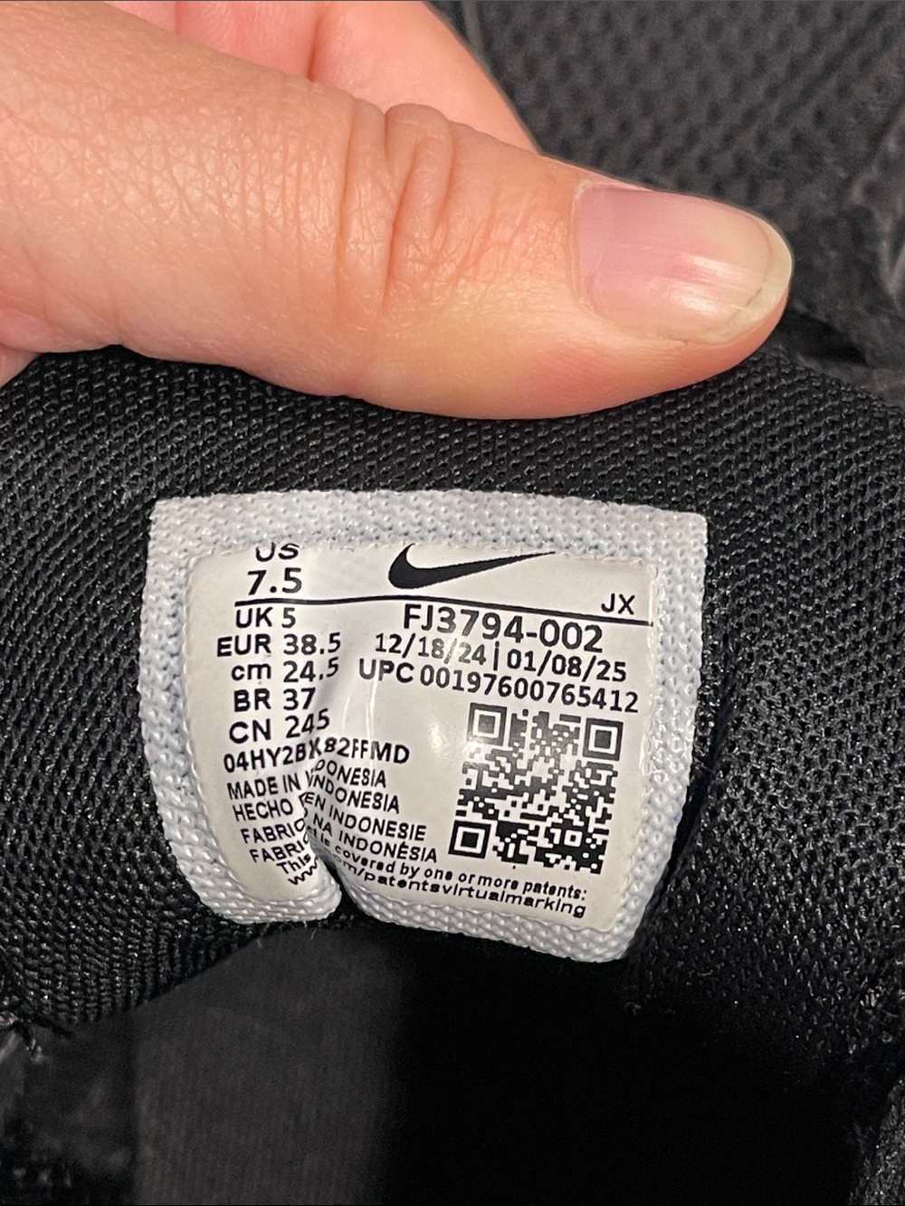 Nike AL8 All-Black Women’s Athletic Sneakers - Picture 2 of 3